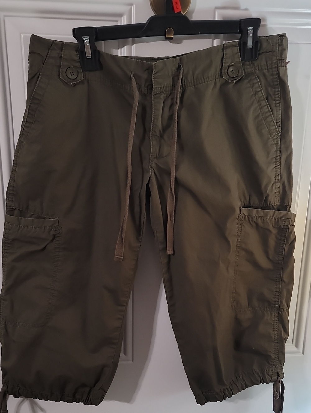 Calvin Klein Jeans Olive Green Cargo Capri Pants